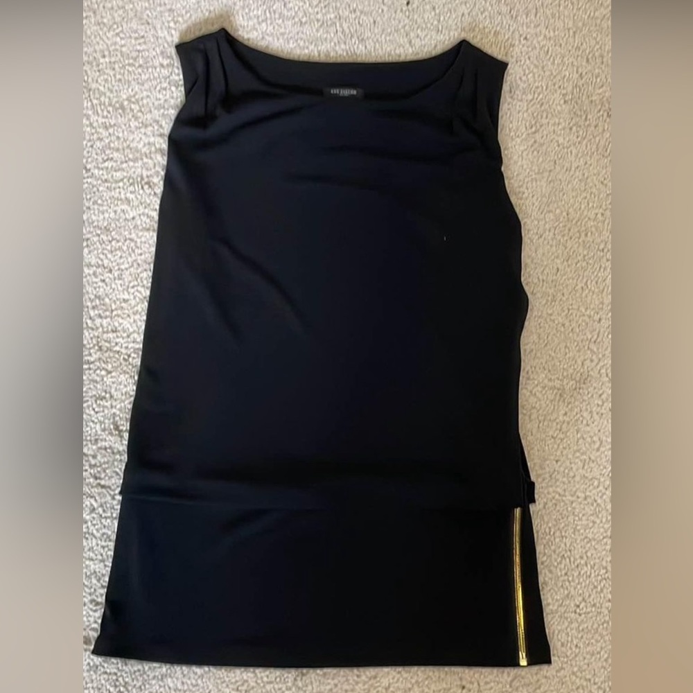 Ann Taylor black top with gold side zip xs